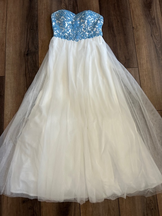 Blondie Nites Dresses & Skirts - Blondie Nites White Tulle Prom Dress with Blue Embellished Bodice
